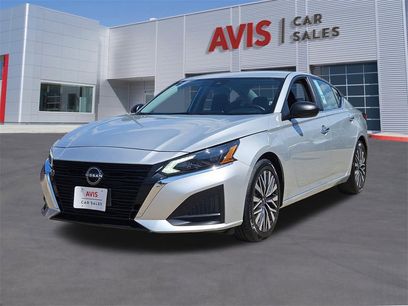 Used 2024 Nissan Altima 2.5 SV