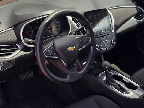 Used 2024 Chevrolet Malibu LT FWD image 29