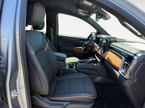 Used 2026 GMC Canyon AT4 AWD/4WD image 19