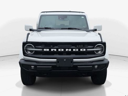 Used 2022 Ford Bronco Outer Banks AWD/4WD image 12