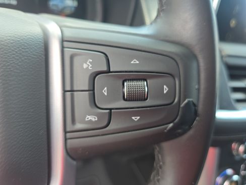 Used 2023 GMC Yukon SLT AWD/4WD image 19