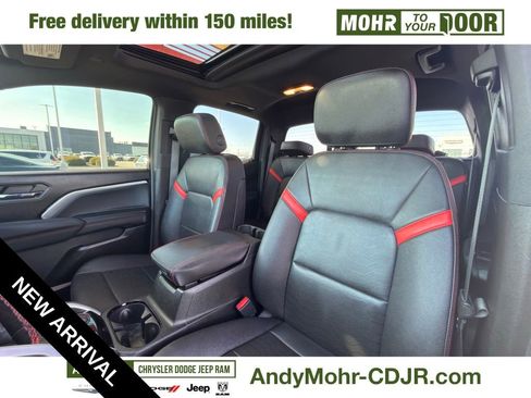 Used 2023 Chevrolet Colorado Z71 w/ Z71 Convenience Package 2 image 14