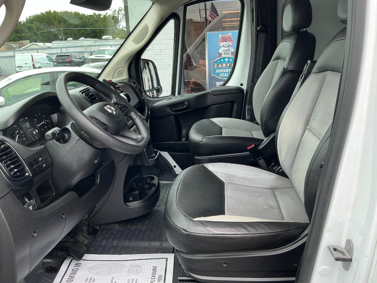 Used 2023 RAM ProMaster 2500 FWD image 9