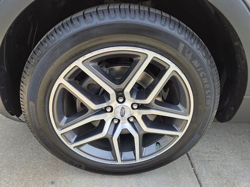 Used 2017 Ford Explorer Sport AWD/4WD image 9