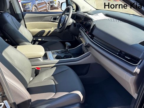 New 2026 Kia Carnival EX image 20