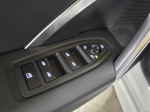 Used 2025 BMW X2 xDrive28i w/ Technology Package image 24