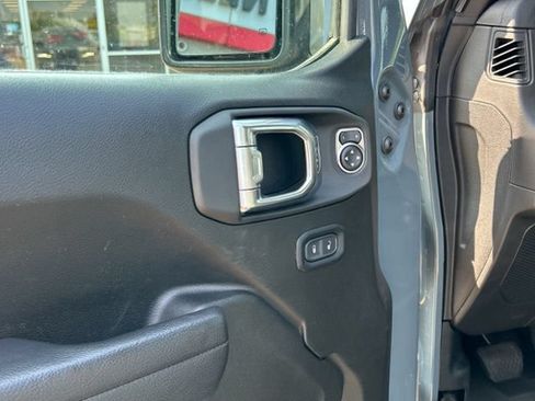 Used 2025 Jeep Wrangler Unlimited Sport S 4xe AWD/4WD image 30