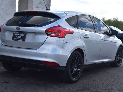 Used 2016 Ford Focus SE w/ Equipment Group 201A FWD image 14