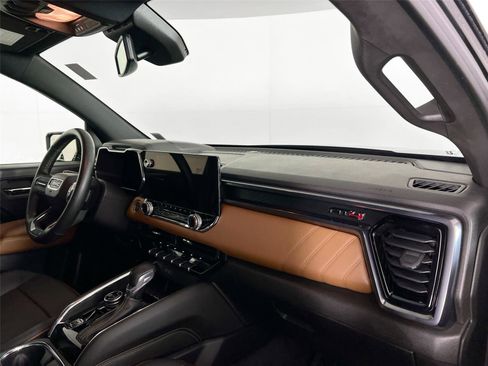 Used 2024 GMC Canyon AT4 w/ AT4 Premium Package image 26