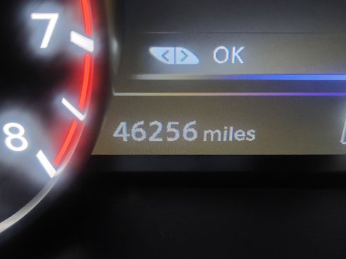 Used 2022 Nissan Murano S image 2