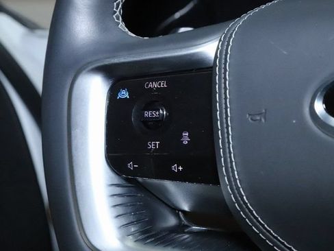 Used 2025 INFINITI QX80 Sensory AWD/4WD image 27