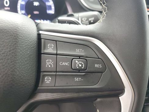 Used 2024 Jeep Grand Cherokee Altitude AWD/4WD image 23