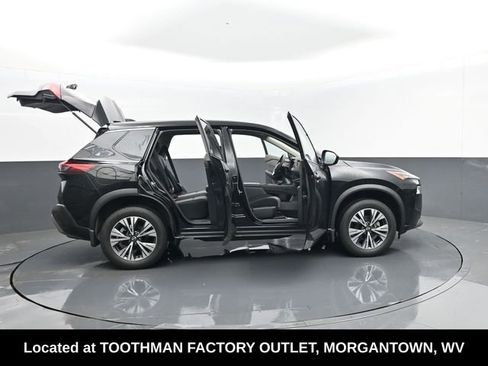 Used 2023 Nissan Rogue SV AWD/4WD image 28