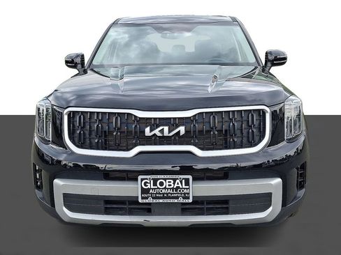 Used 2024 Kia Telluride LX AWD/4WD image 2
