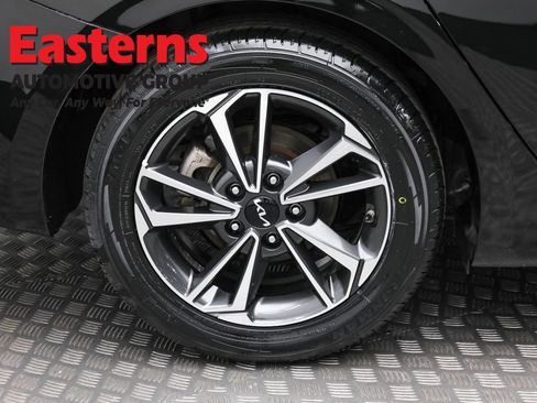 Used 2024 Kia Forte LXS image 30