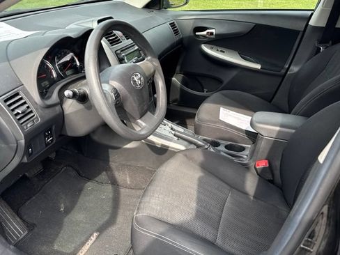 Used 2012 Toyota Corolla S FWD image 6