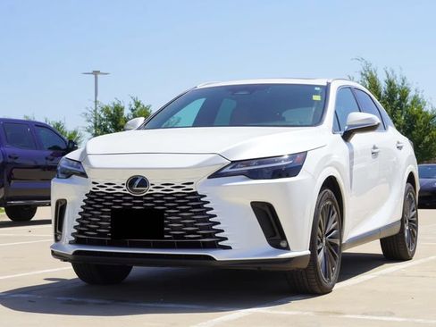Used 2025 Lexus RX 350h w/ Kick Sensor & Tow Package AWD/4WD image 3