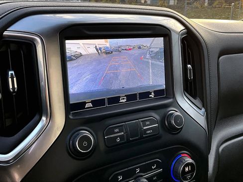 Used 2021 Chevrolet Silverado 1500 LT Trail Boss w/ Convenience Package II image 25