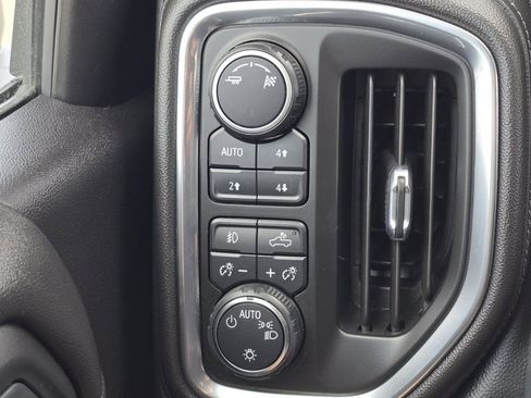 Used 2019 Chevrolet Silverado 1500 RST image 26