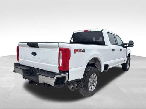 Used 2024 Ford F250 XLT w/ FX4 Off-Road Package image 5