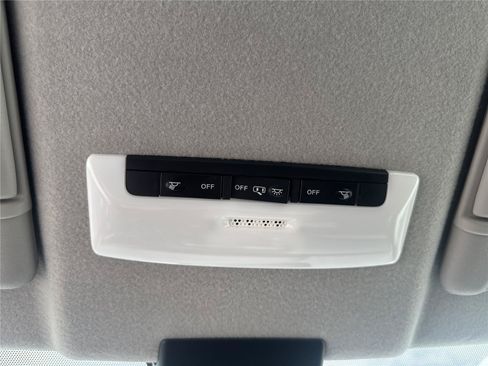 Used 2024 Nissan Kicks S FWD image 28
