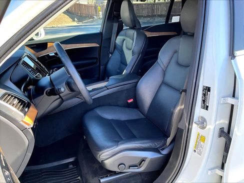 Used 2023 Volvo XC90 T8 Plus w/ Protection Package image 27