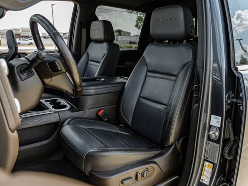 Used 2020 GMC Sierra 2500 Denali w/ Denali Ultimate Package AWD/4WD image 33