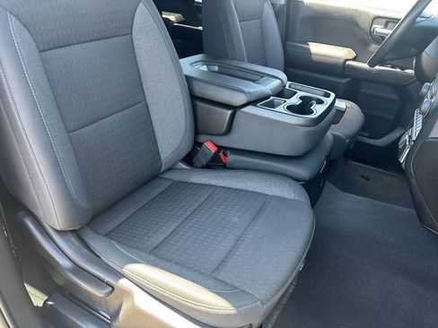 Used 2022 Chevrolet Silverado 1500 Custom RWD image 7