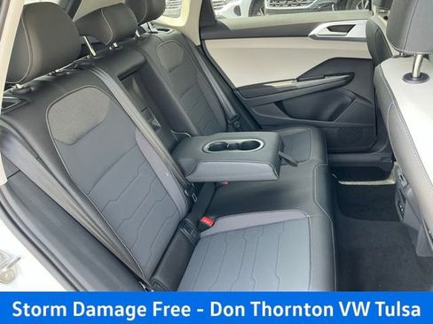 New 2026 Volkswagen Taos SE FWD image 16