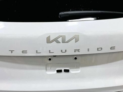 Used 2025 Kia Telluride S AWD/4WD image 10