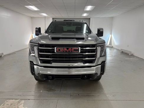 New 2025 GMC Sierra 2500 SLT image 2