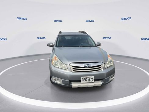 Used 2011 Subaru Outback 2.5i Limited w/ PWR Moonroof Pkg image 3