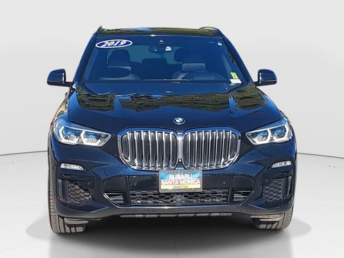 Used 2019 BMW X5 xDrive50i w/ M Sport Package image 2