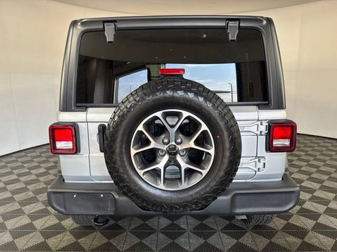 Used 2024 Jeep Wrangler Unlimited Sport AWD/4WD image 21