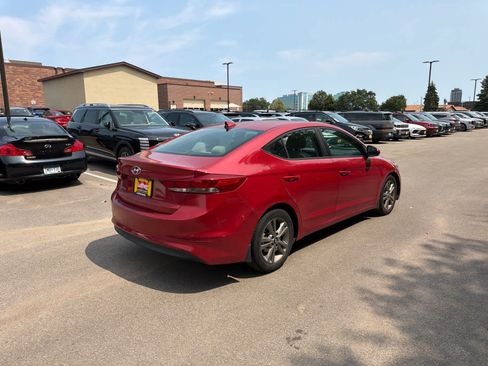 Used 2018 Hyundai Elantra Value Edition FWD image 2