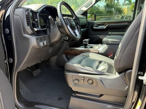 Used 2023 GMC Sierra 1500 Elevation w/ Elevation Premium Package AWD/4WD image 14
