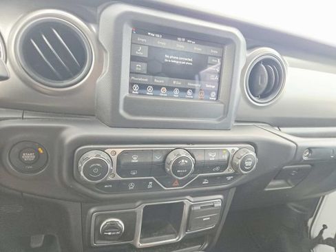 Used 2023 Jeep Wrangler Unlimited Sport AWD/4WD image 22