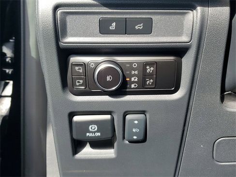 Used 2023 Ford Expedition Max Platinum image 24