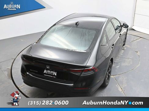 New 2025 Honda Accord SE image 29