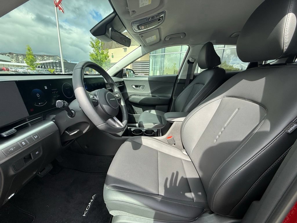 Used 2026 Hyundai Kona SEL Premium AWD/4WD image 12