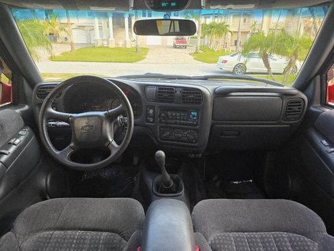 Used 2001 Chevrolet Blazer Xtreme w/ Preferred Equipment Group image 76