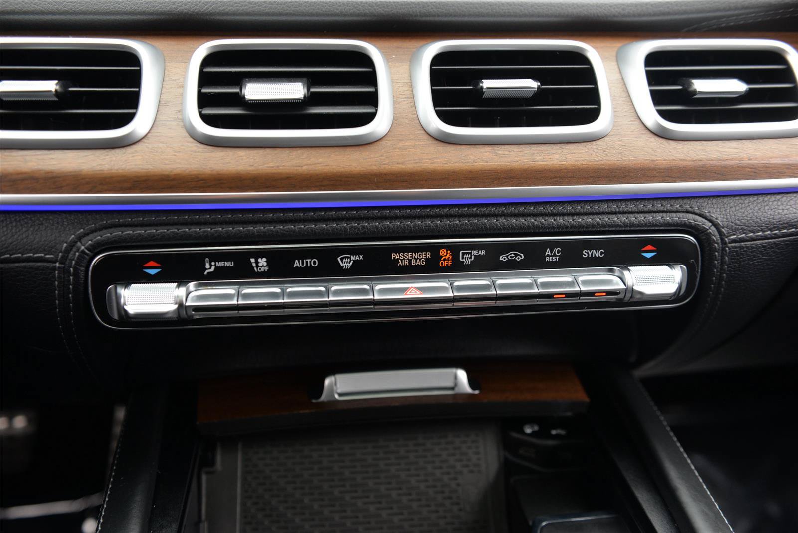 Used 2020 Mercedes-Benz GLS 580 4MATIC image 32