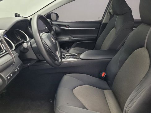 Used 2022 Toyota Camry LE FWD image 17