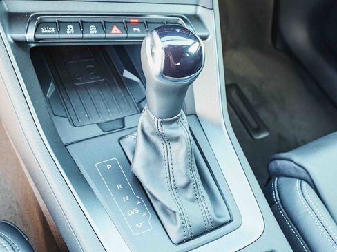 New 2025 Audi Q3 2.0T Premium image 22