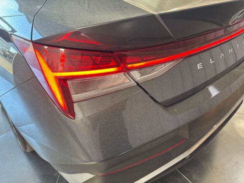 Used 2026 Hyundai Elantra Hybrid FWD image 13
