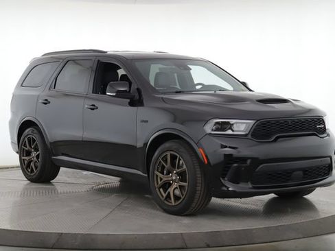 Used 2025 Dodge Durango R/T AWD/4WD image 2