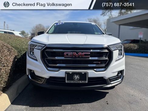 Used 2024 GMC Terrain AT4 image 13