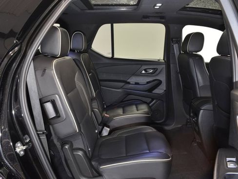 Used 2023 Chevrolet Traverse Premier w/ Redline Edition image 30