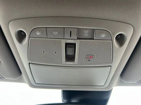 Used 2019 Nissan Rogue SL w/ Premium Package image 49