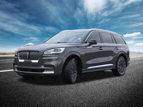 Used 2023 Lincoln Aviator Black Label AWD/4WD image 17